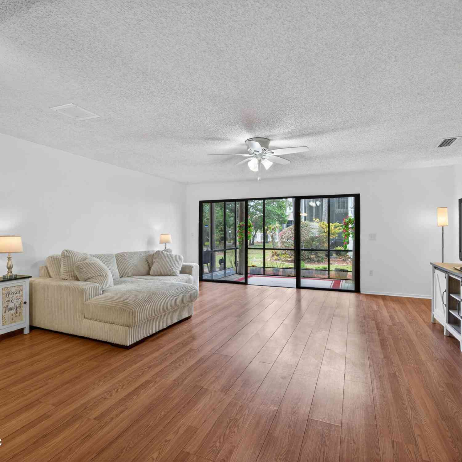 Condo For Sale - 7936 Los Robles Court #7936<br/> Duval County, Jacksonville, FL 32256