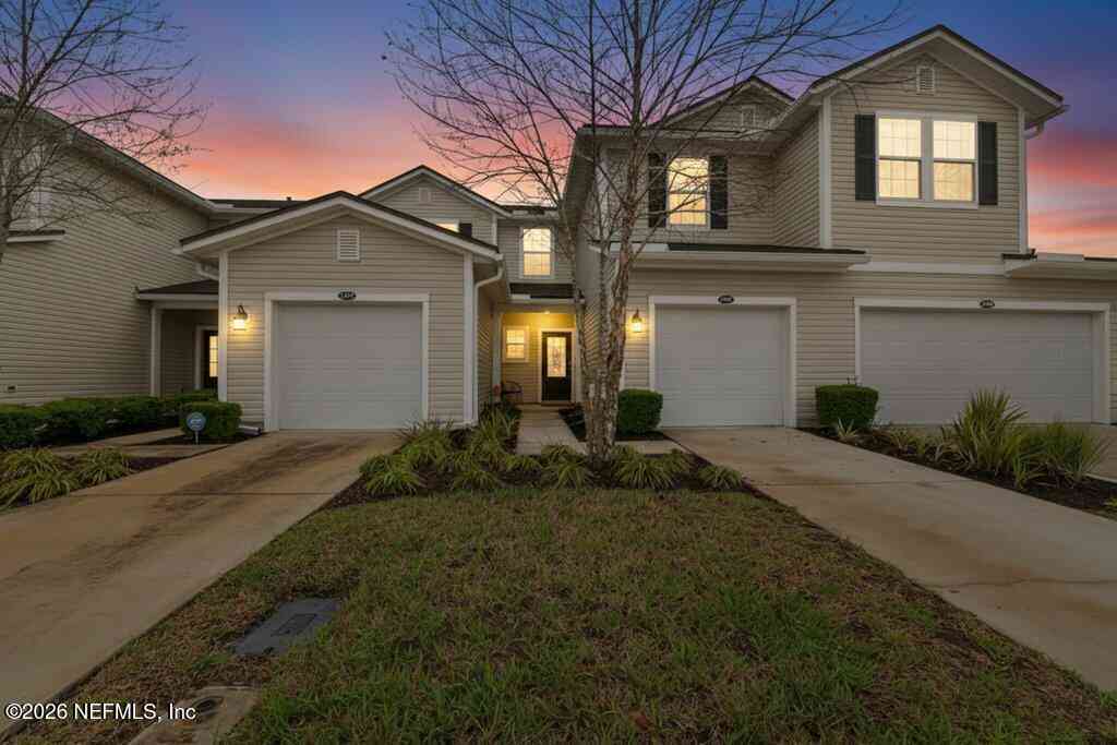 Townhouse For Sale - 13981 Sterely Court<br/> Jacksonville, FL 32256