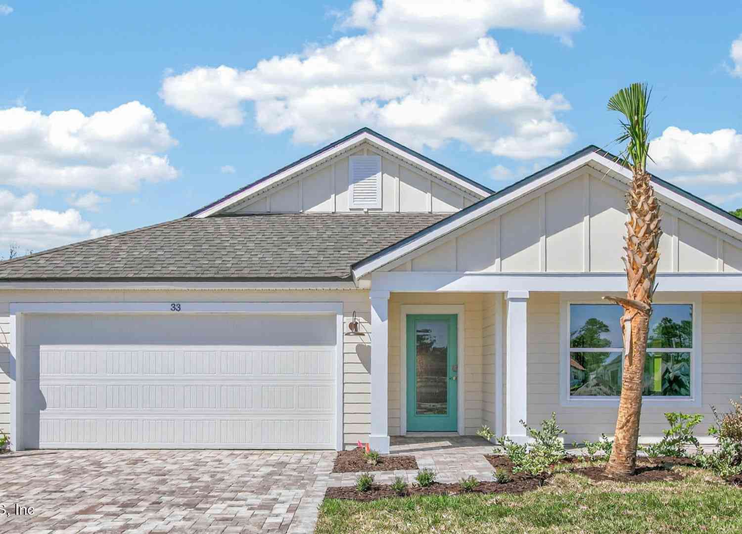 Homes For Sale - 33 Green Circle<br/> Palm Coast, FL 32164