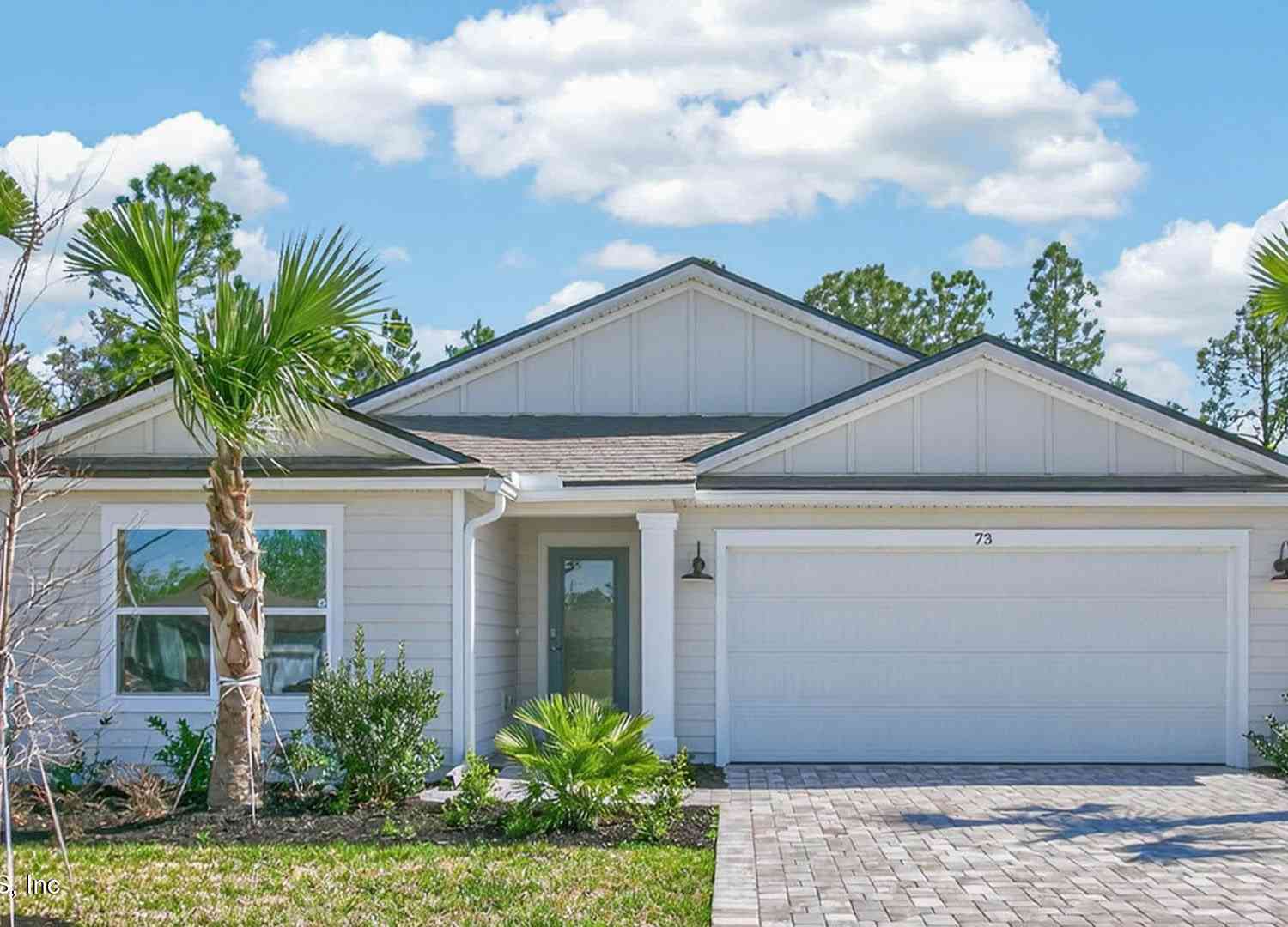 Homes For Sale - 73 Green Circle<br/> Palm Coast, FL 32164
