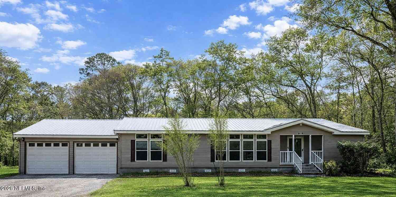 Condo For Sale - 2490 Violet Way<br/> Middleburg, FL 32068
