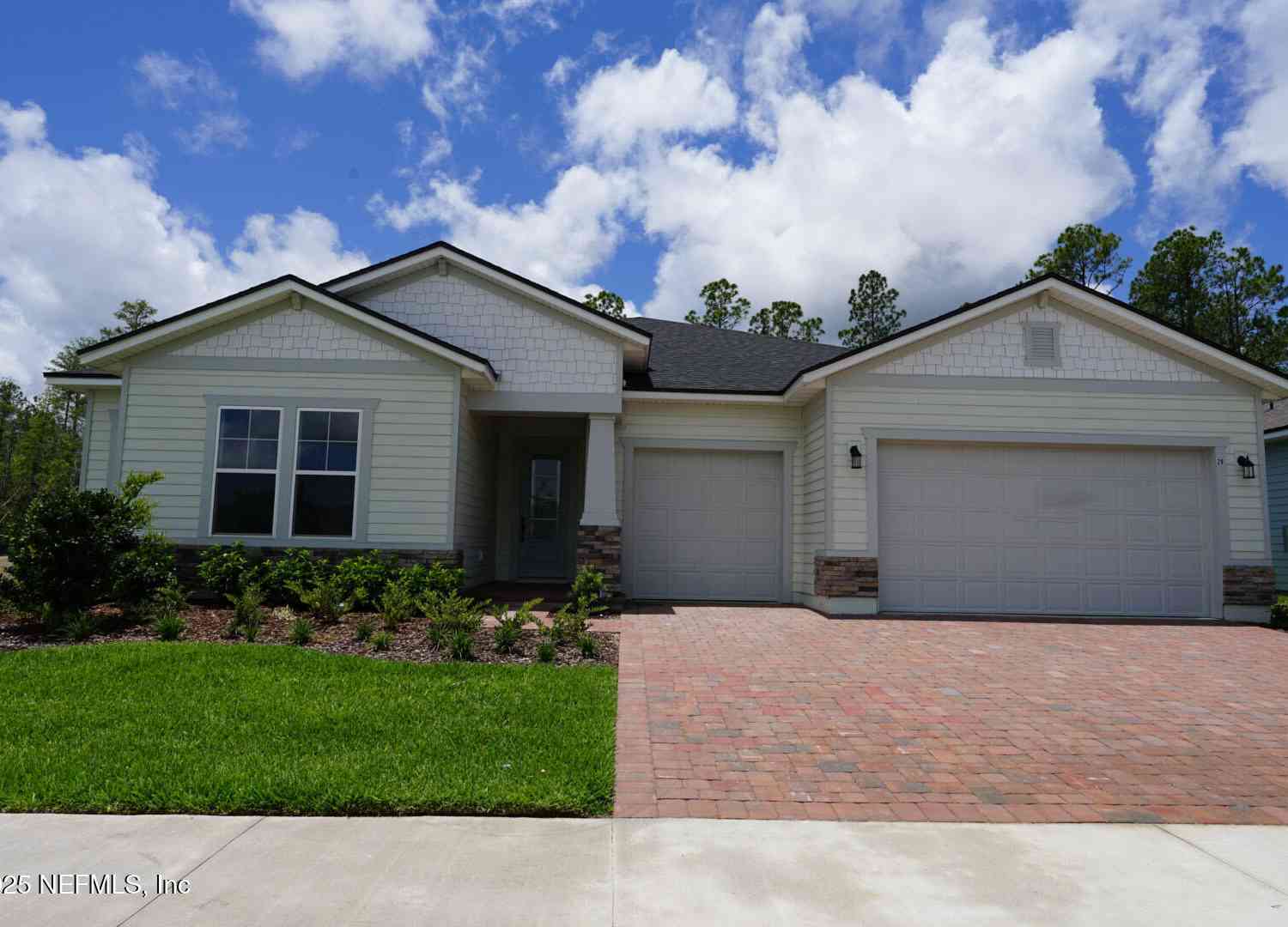 Homes For Sale - 21 Reverie Drive<br/> Palm Coast, FL 32137
