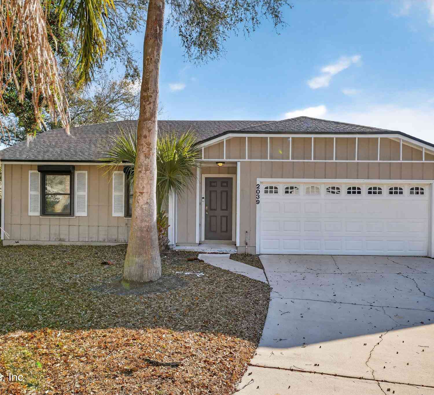 Homes For Sale - 2039 Cypress Landing Drive<br/> Jacksonville, FL 32233