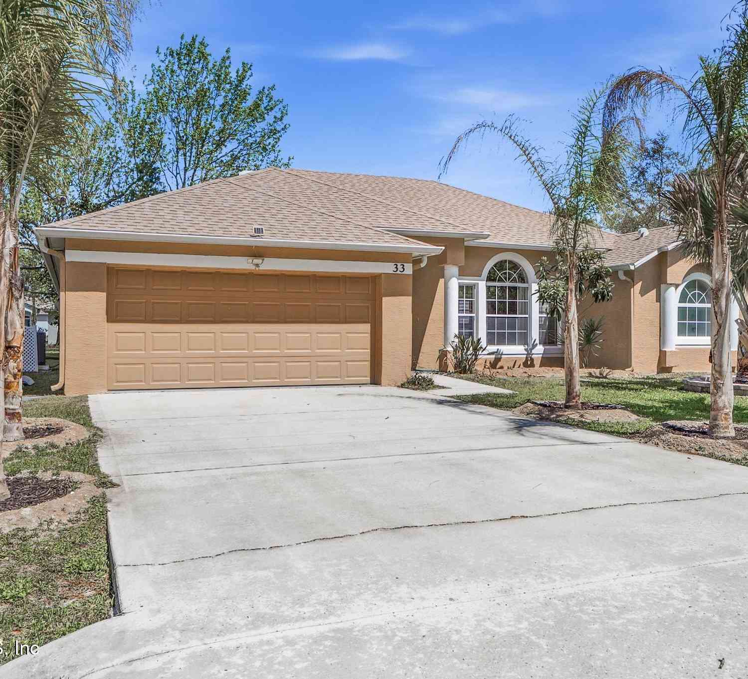 Homes For Sale - 33 Phoenix Lane<br/> Palm Coast, FL 32164