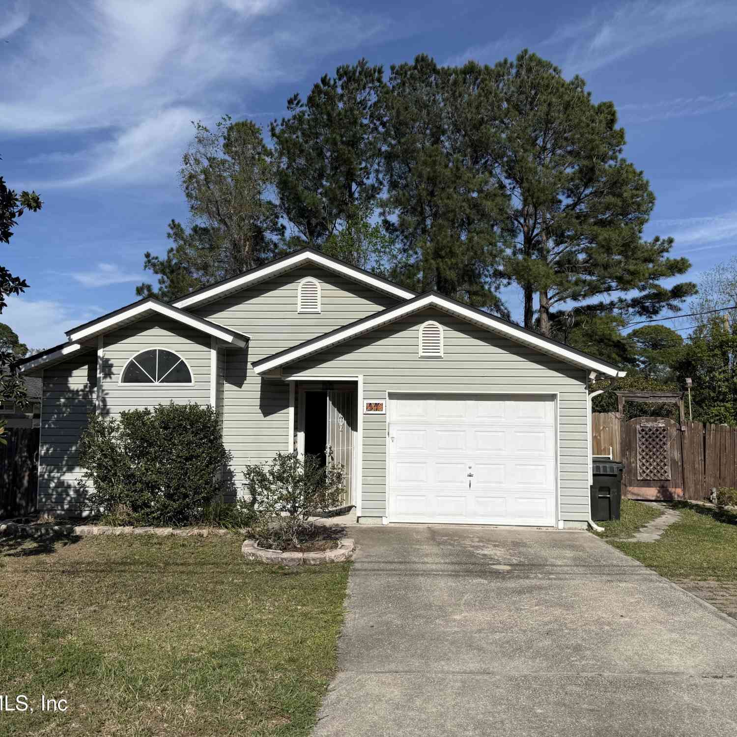 Homes For Sale - 446 Vermont Avenue<br/> Clay County, Green Cove Springs, FL 32043