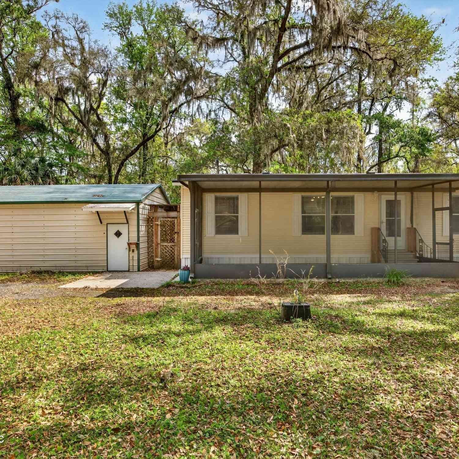 Mobile Home For Sale - 8010 Ocala Avenue<br/> Duval County, Jacksonville, FL 32220