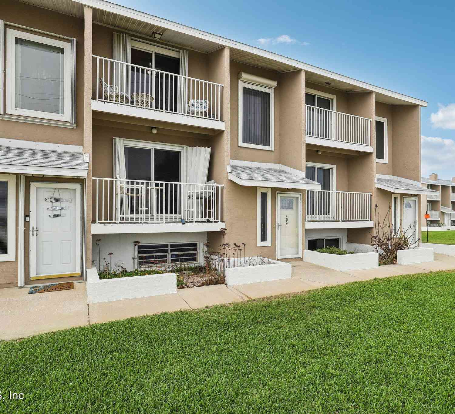 Condo For Sale - 2898 Ocean Shore Boulevard #402<br/> Ormond Beach, FL 32176