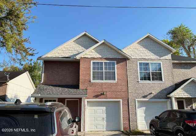 Townhouse For Rent - 2135 Ashland Street<br/> Jacksonville, FL 32207