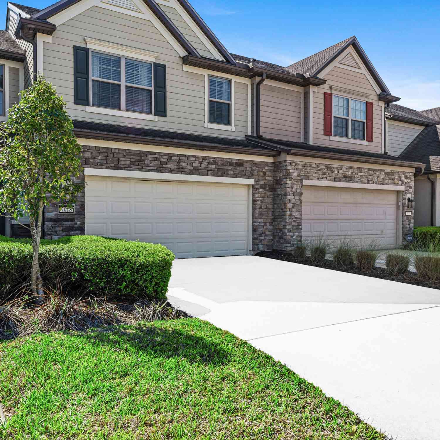 Townhouse For Sale - 7018 Butterfield Court<br/> Jacksonville, FL 32258