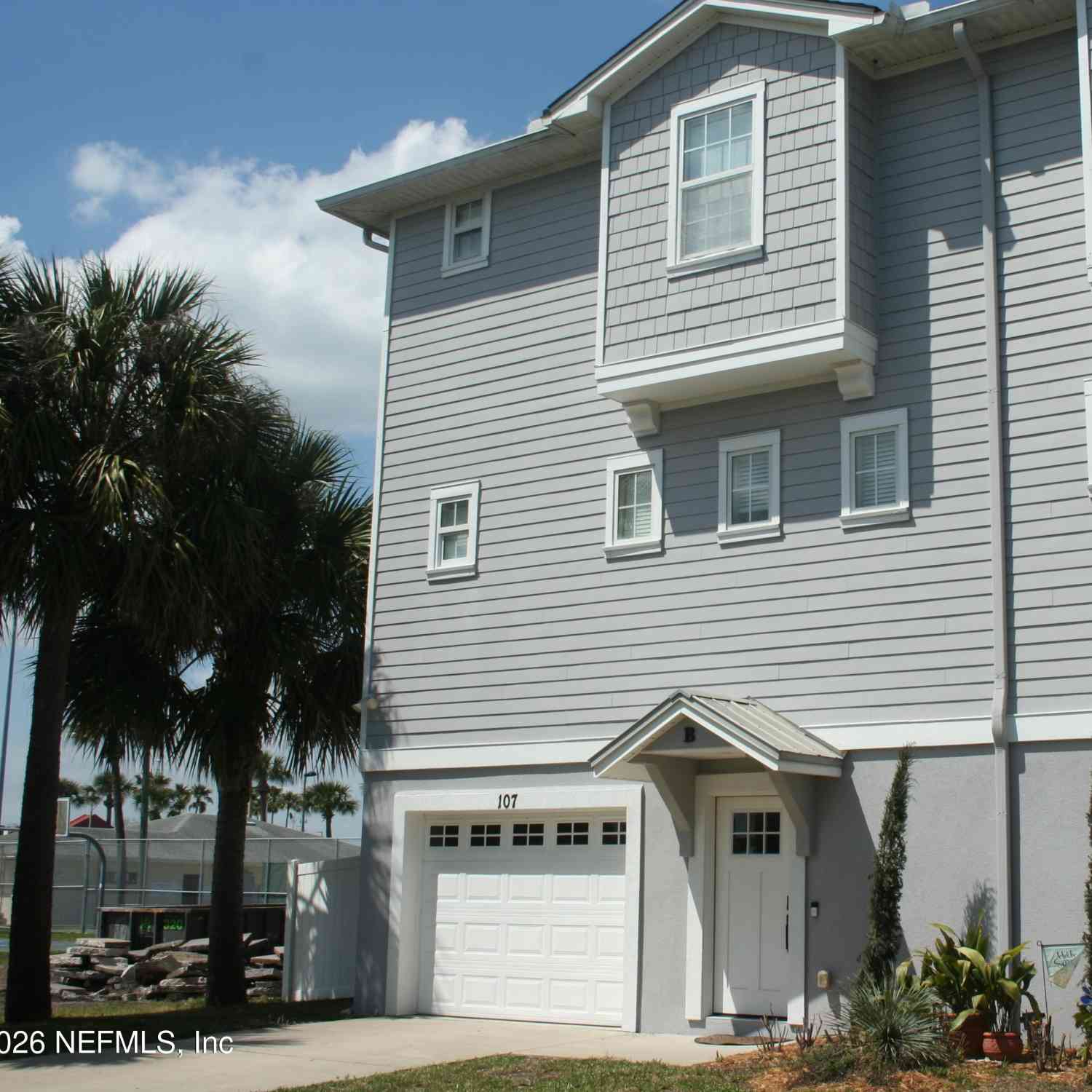 Townhouse For Sale - 107 17th Avenue #B<br/> Jacksonville Beach, FL 32250