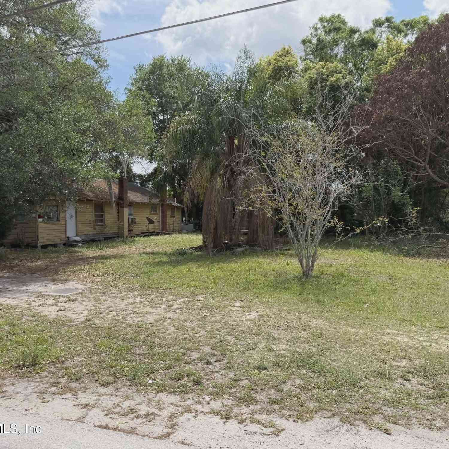 Homes For Sale - 3551 Washington St Street<br/> Sanford, FL 32771