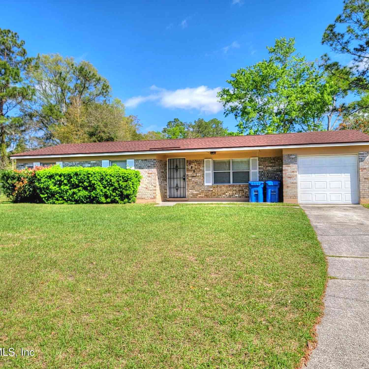 Homes For Rent - 10881 Key Coral Drive<br/> Jacksonville, FL 32218