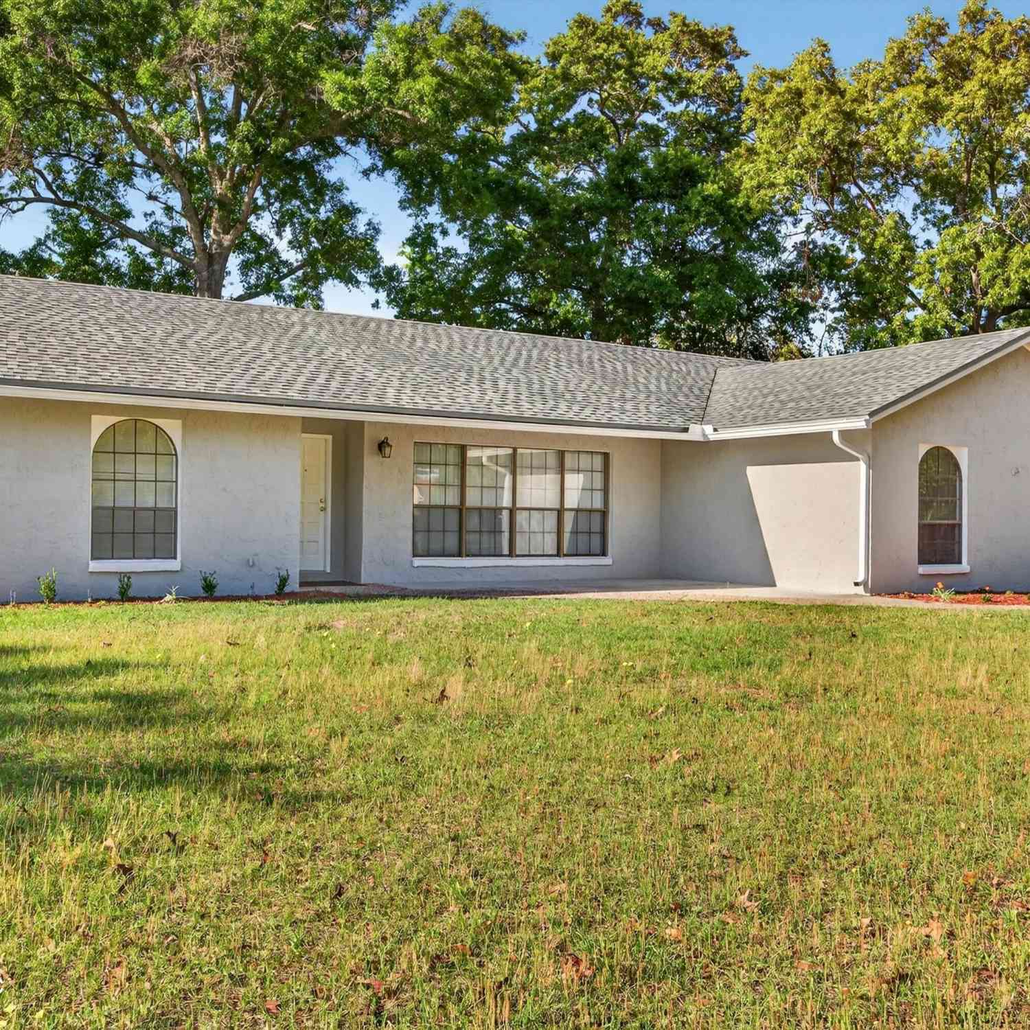 Homes For Sale - 2027 Sussex Drive<br/> Orange Park, FL 32073