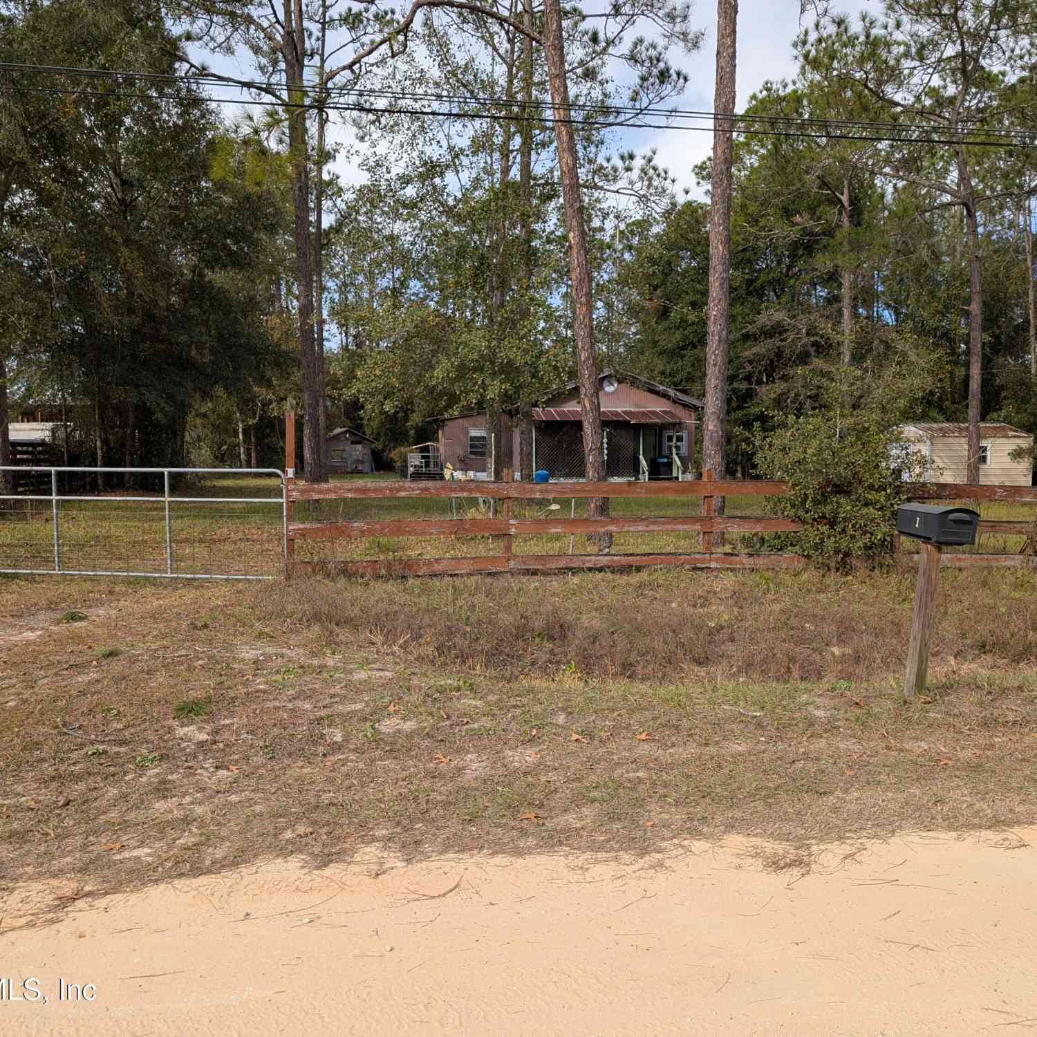 Homes For Sale - 31 Mink Avenue<br/> Middleburg, FL 32068