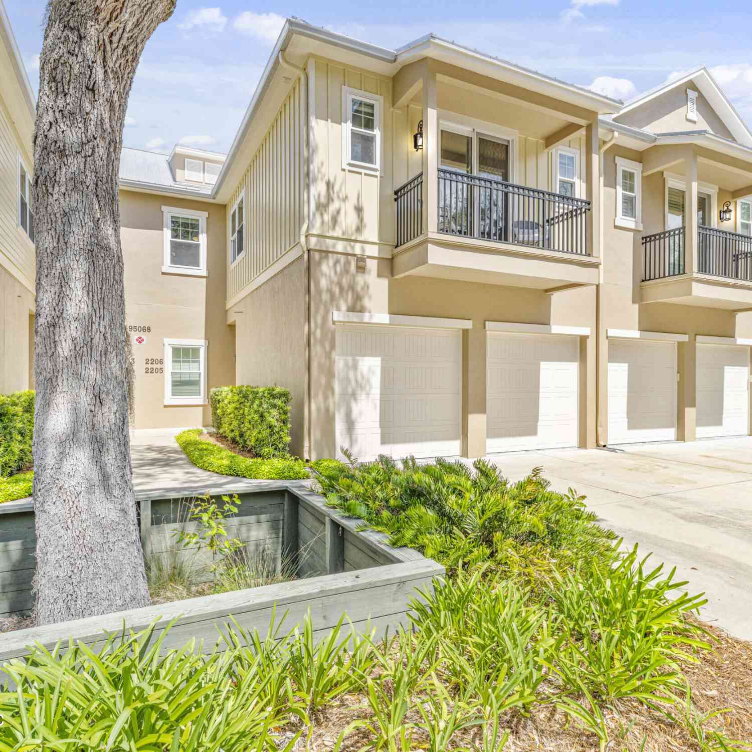 Condo For Sale - 95068 Summerwoods Circle #2206<br/> Fernandina Beach, FL 32034