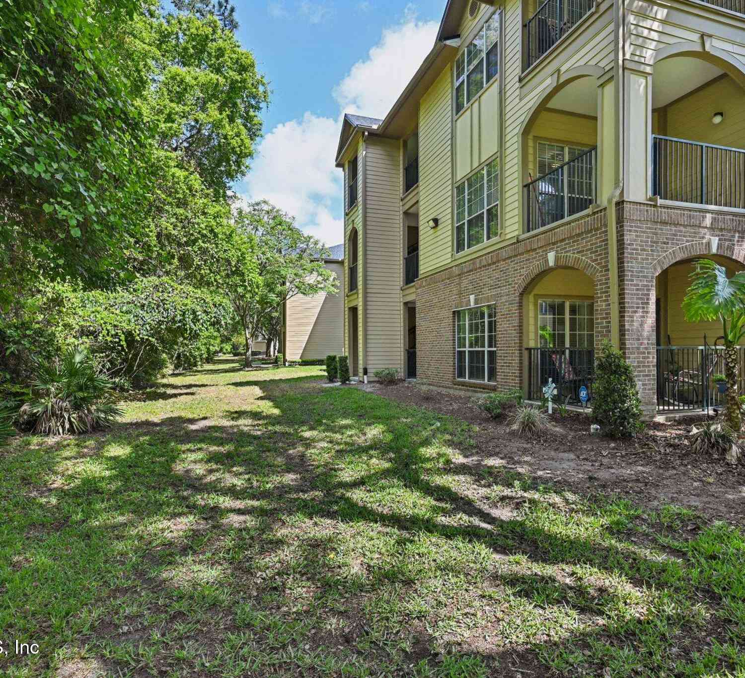 Condo For Sale - 7800 Point Meadows Drive #322<br/> Duval County, Jacksonville, FL 32256
