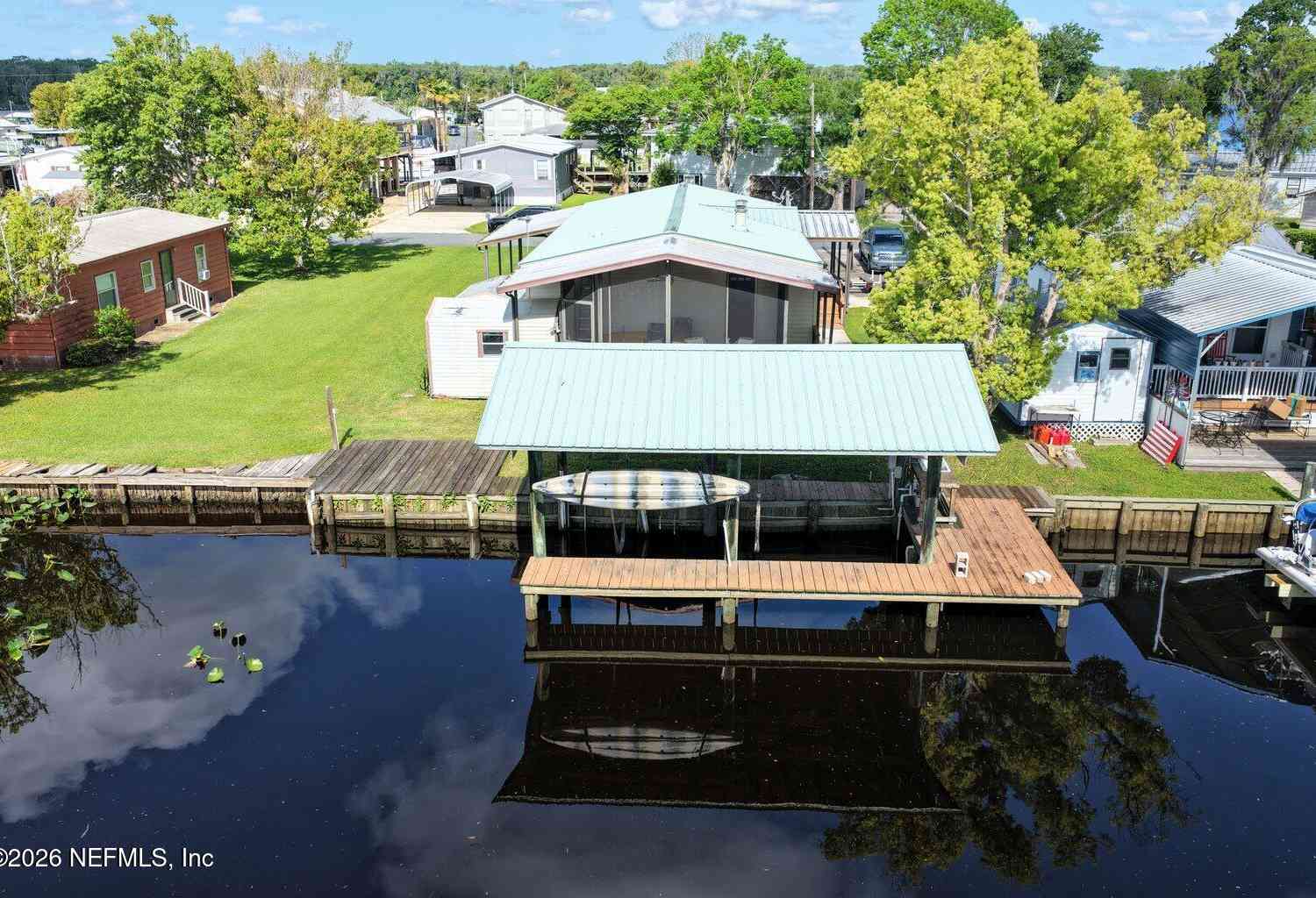 Mobile Home For Sale - 160 Moonlite Drive<br/> Satsuma, FL 32189