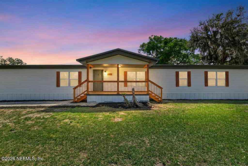 Mobile Home For Sale - 100 Pickerel Avenue<br/> Satsuma, FL 32189