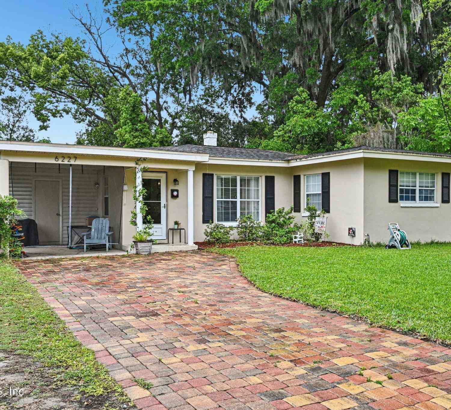 Homes For Sale - 6227 Temple Road<br/> Jacksonville, FL 32217