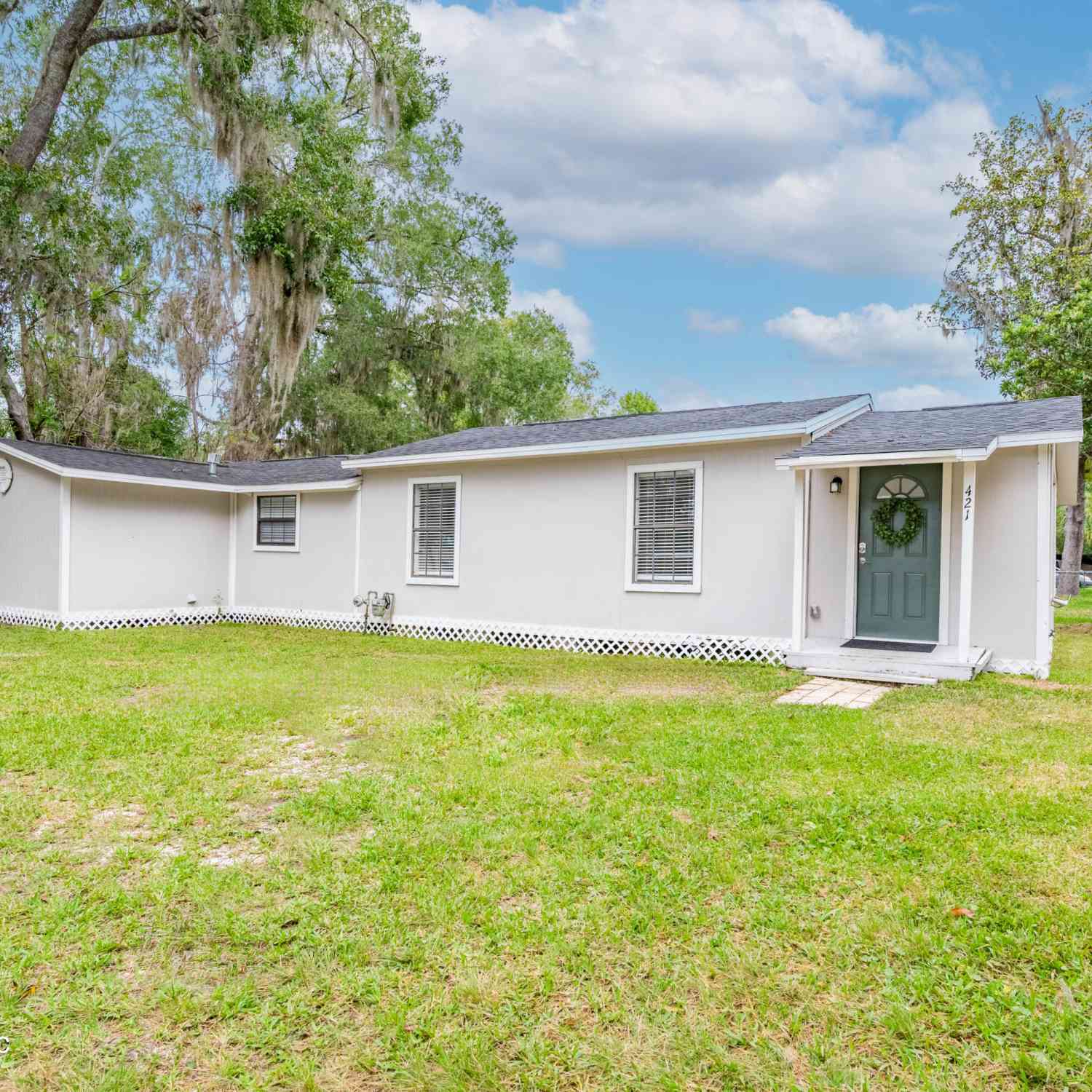 Homes For Sale - 421 N Polk Street<br/> Starke, FL 32091