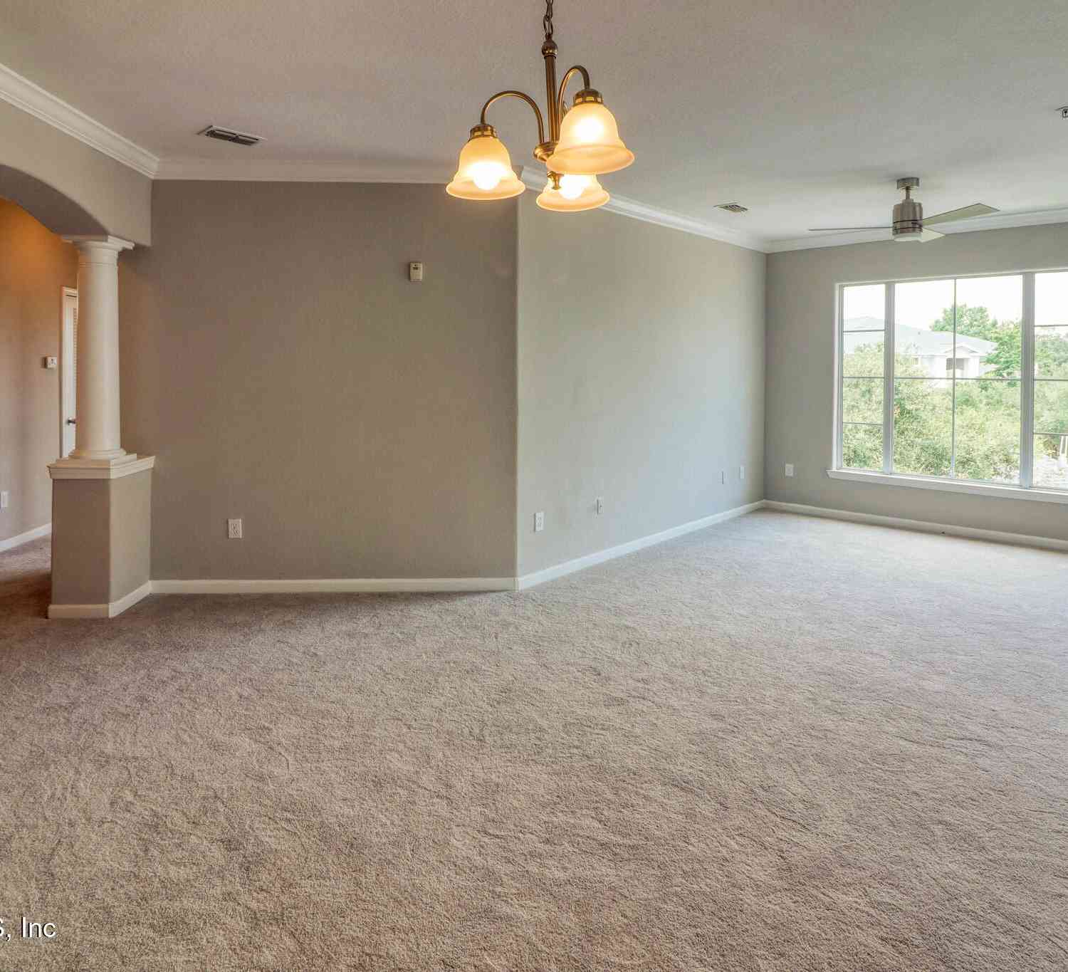 Condo For Sale - 8290 Gate Parkway #1115<br/> Duval County, Jacksonville, FL 32216