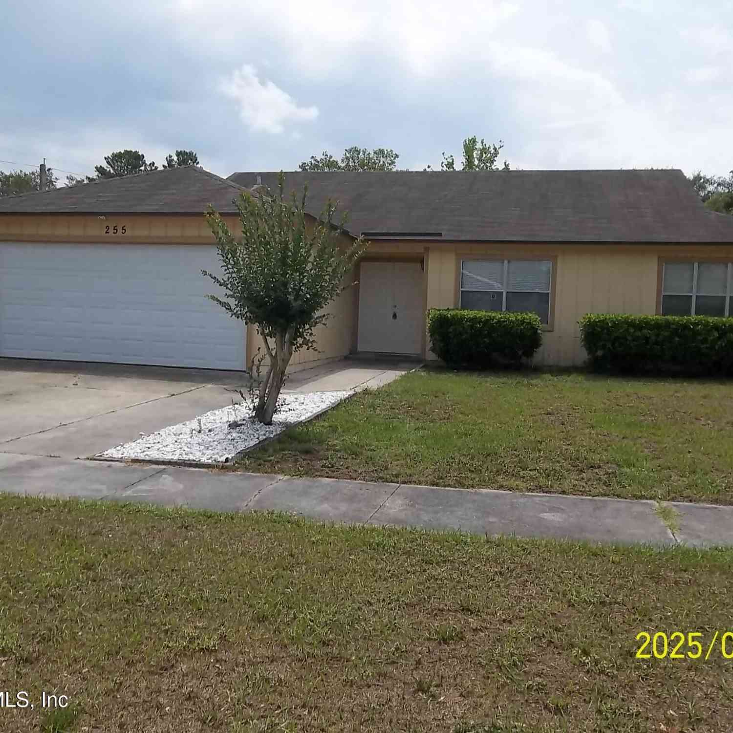 Homes For Rent - 255 Leatherleaf Drive<br/> Jacksonville, FL 32225