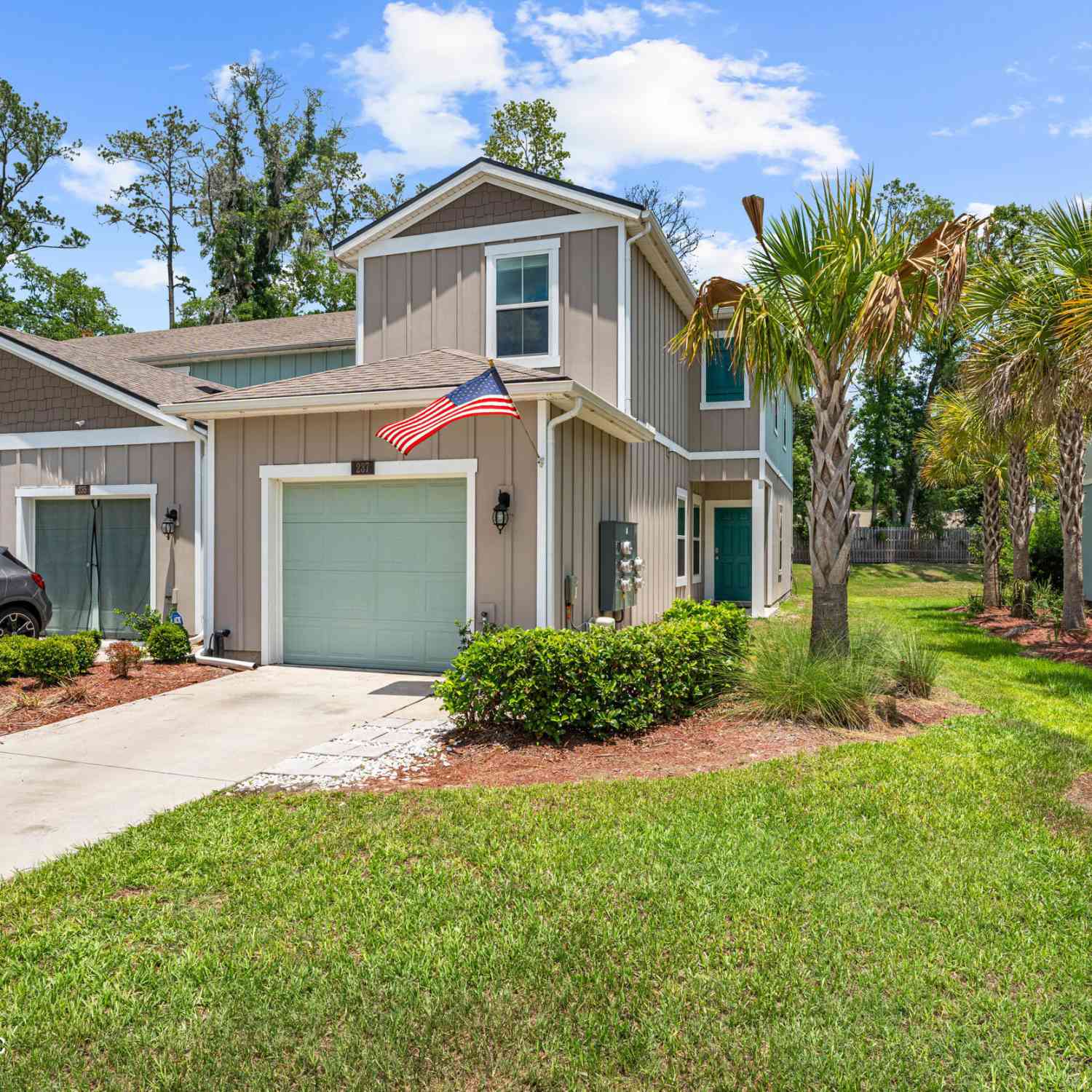 Townhouse For Rent - 237 Aralia Lane<br/> Jacksonville, FL 32216
