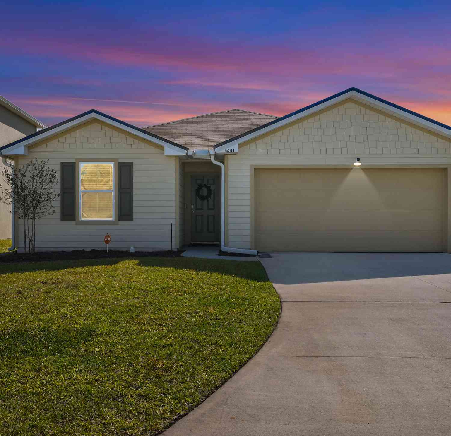 Homes For Rent - 5441 Hollow Birch Drive<br/> Jacksonville, FL 32219