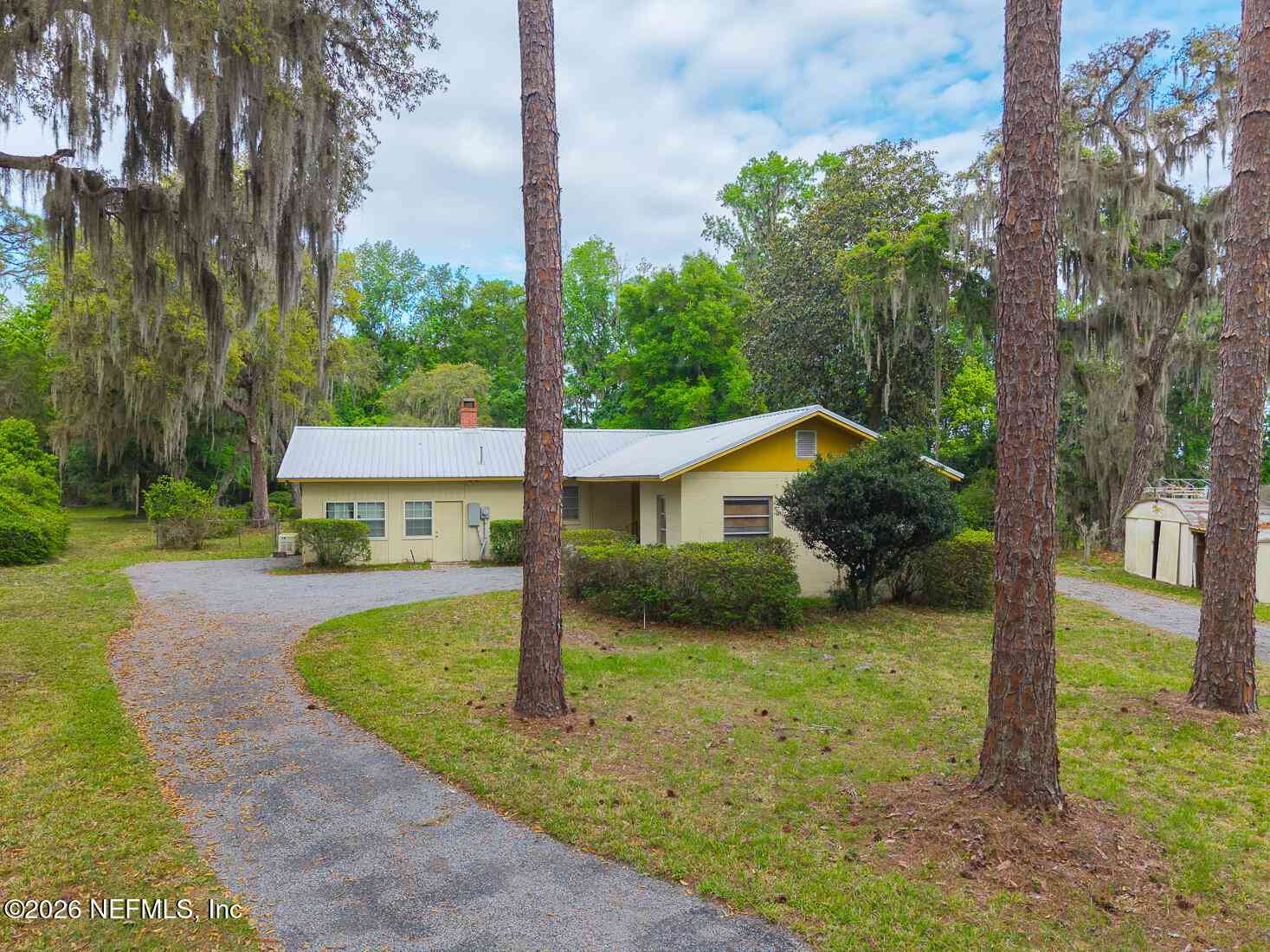 Homes For Sale - 202 Saint Johns Drive<br/> Palatka, FL 32177
