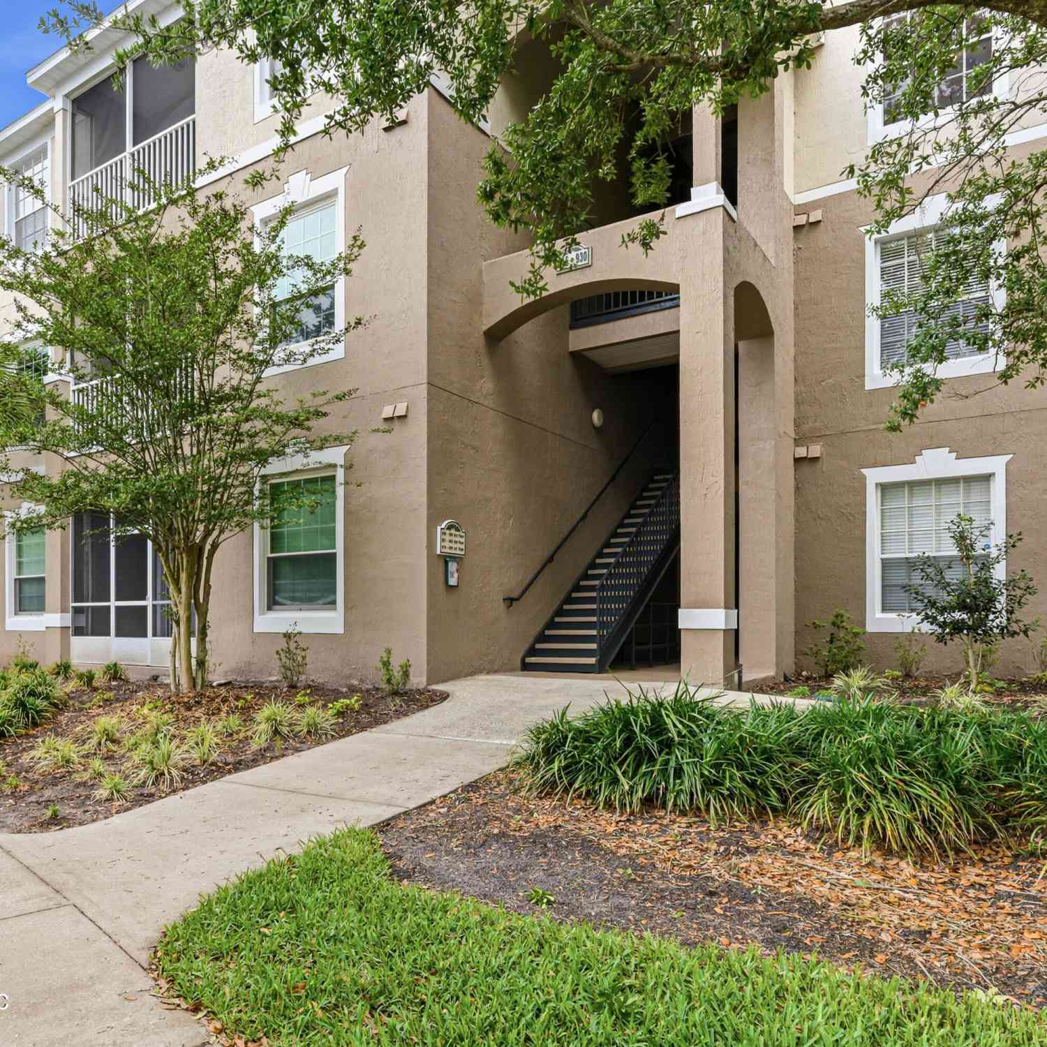 Condo For Sale - 10550 Baymeadows Road #930<br/> Duval County, Jacksonville, FL 32256
