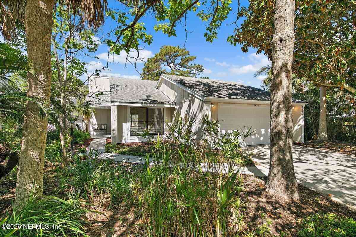 Homes For Sale - 2437 Burgundy Court<br/> Saint Johns County, Ponte Vedra Beach, FL 32082