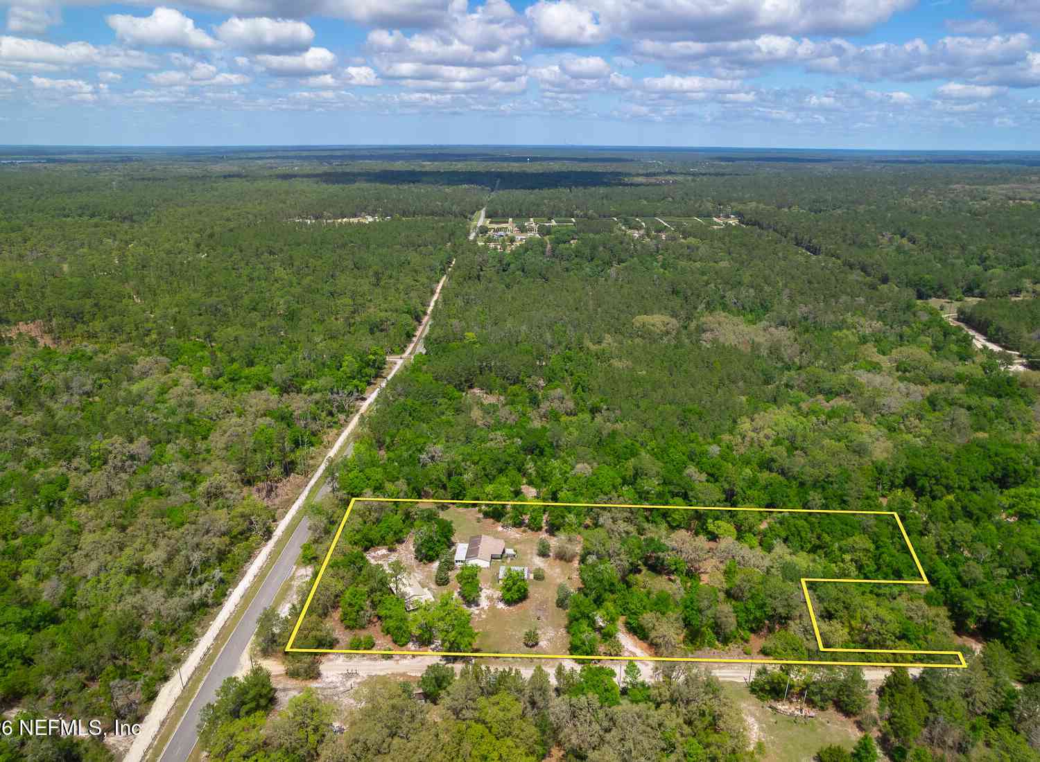 Mobile Home For Sale - 374 Beecher Springs Road<br/> Putnam County, Crescent City, FL 32112