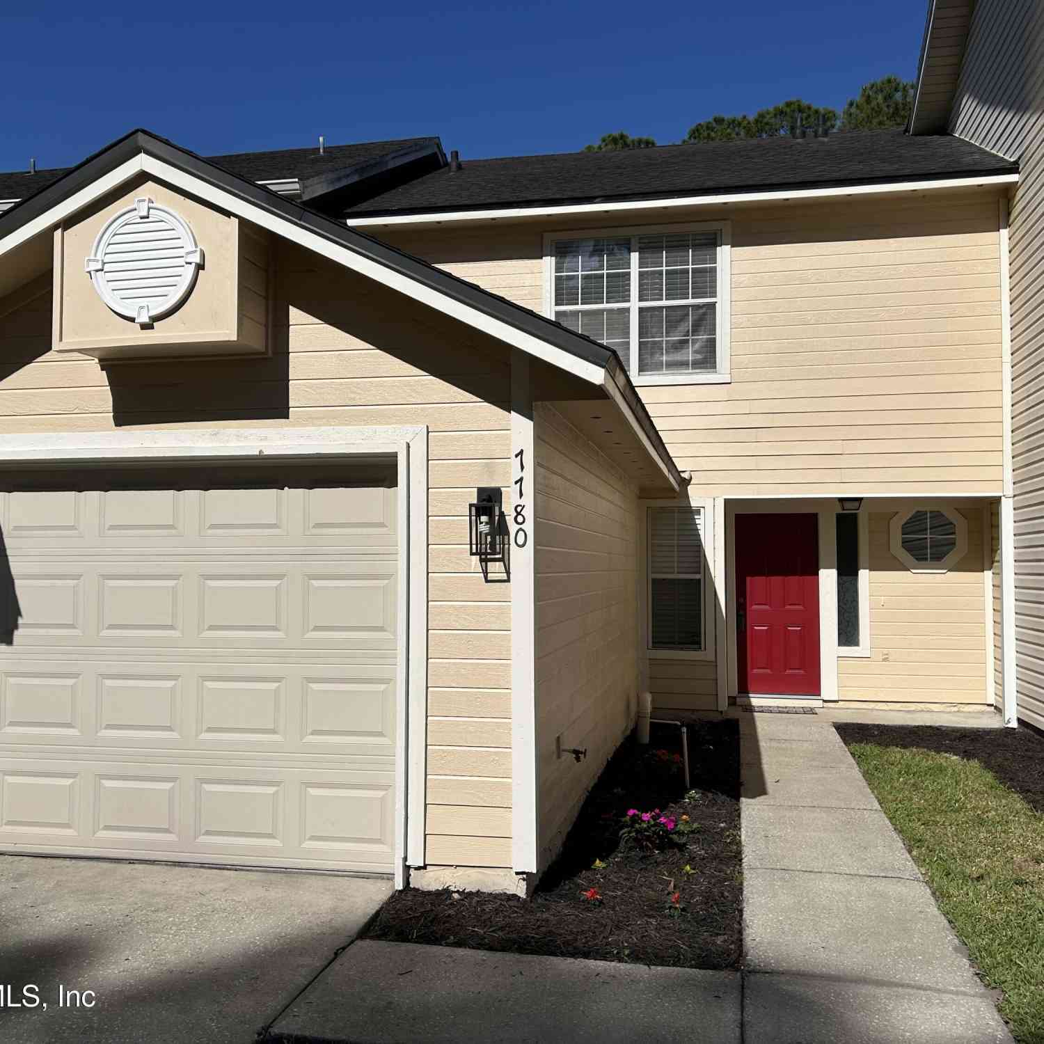 Townhouse For Sale - 7780 Coatbridge Lane<br/> Duval County, Jacksonville, FL 32244