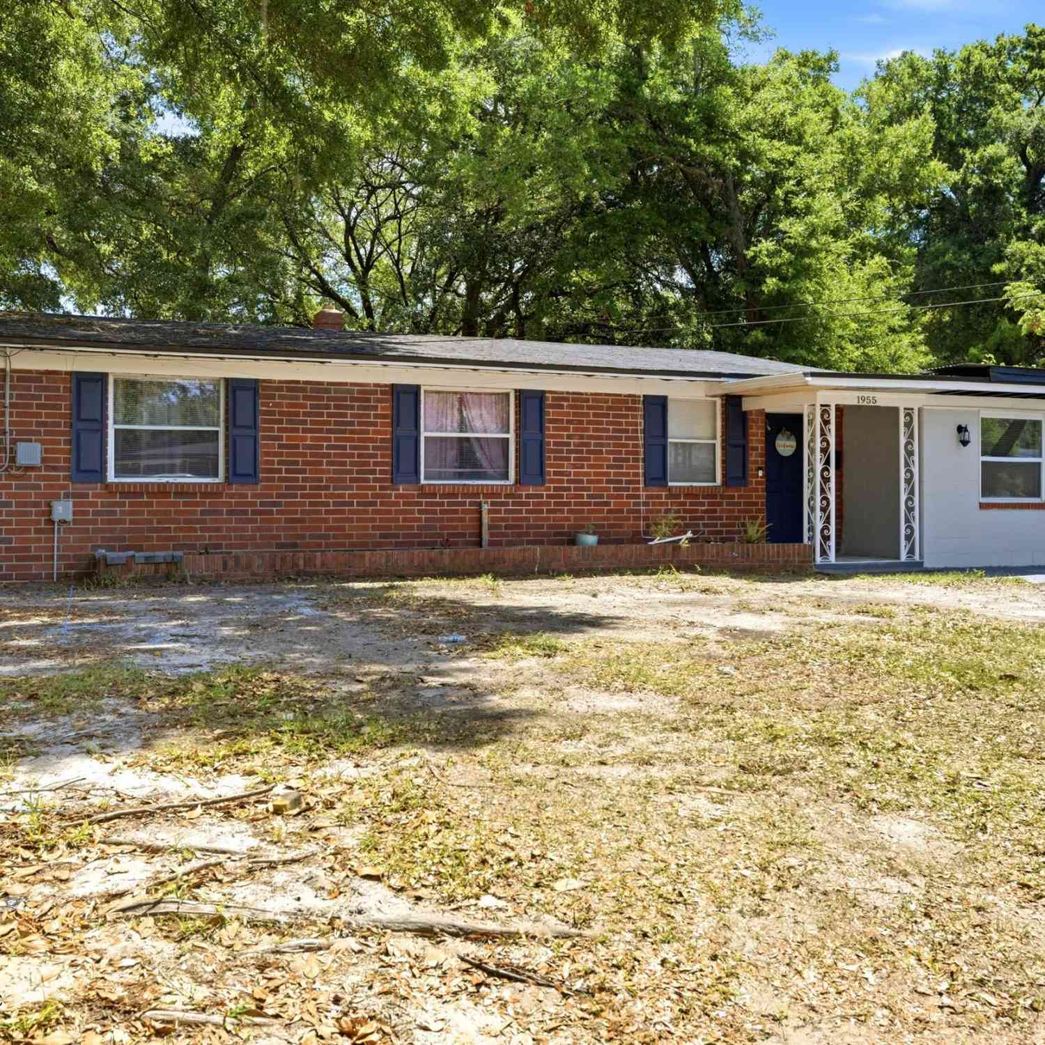 Homes For Sale - 1955 Layton Road<br/> Jacksonville, FL 32211