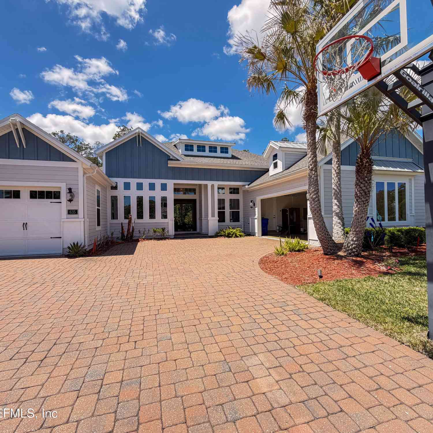 Homes For Sale - 635 Outlook Drive<br/> Ponte Vedra, FL 32081