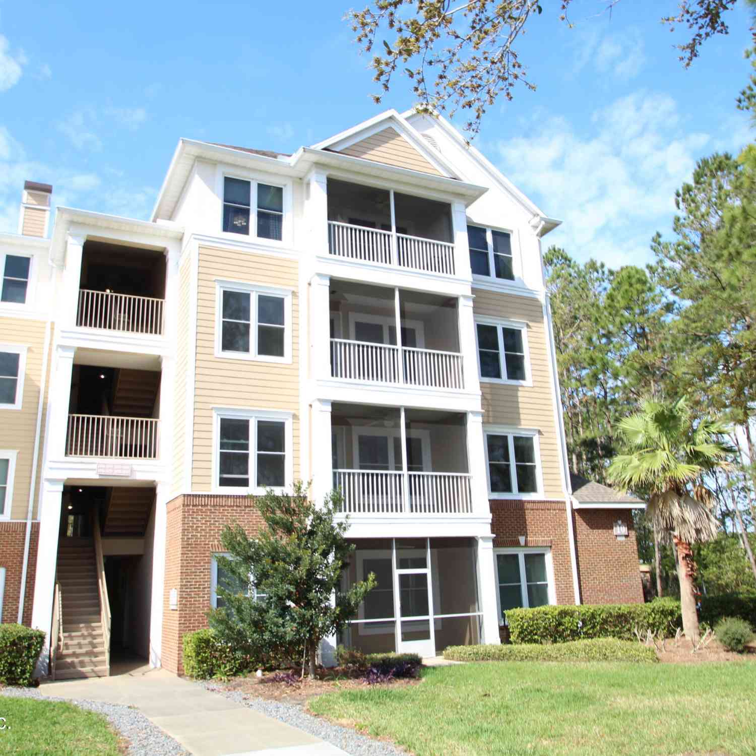 Condo For Rent - 13364 Beach Boulevard #1016<br/> Jacksonville, FL 32224