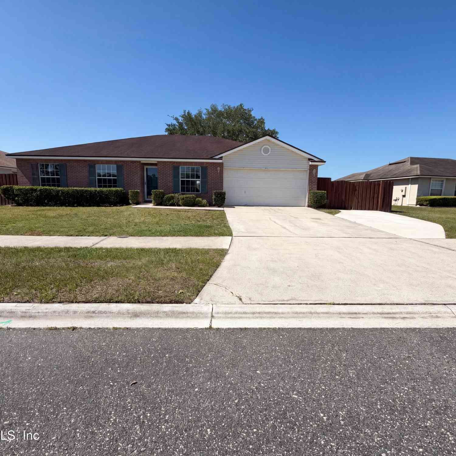 Homes For Sale - 11424 Rolling River Boulevard<br/> Jacksonville, FL 32219