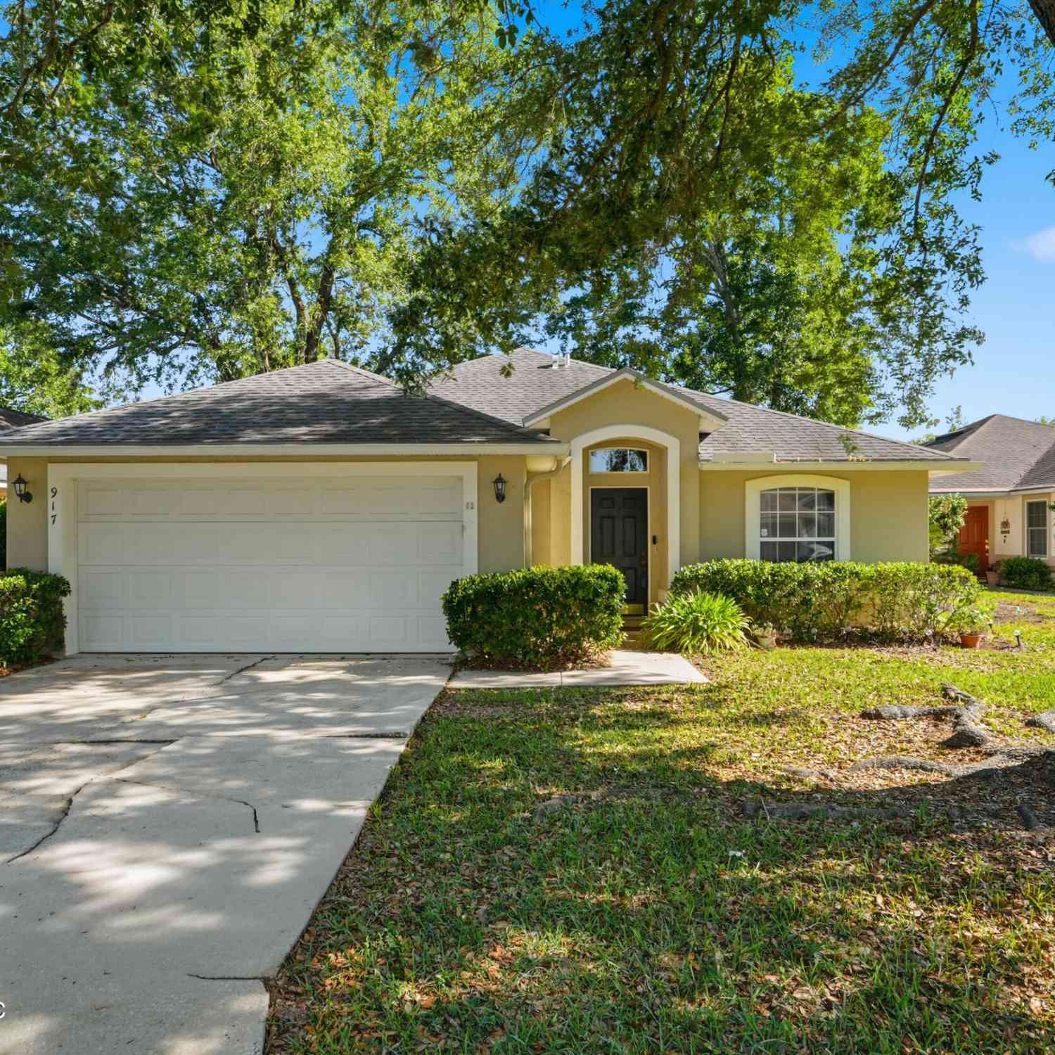Homes For Sale - 917 Buttercup Drive<br/> St. Johns, FL 32259