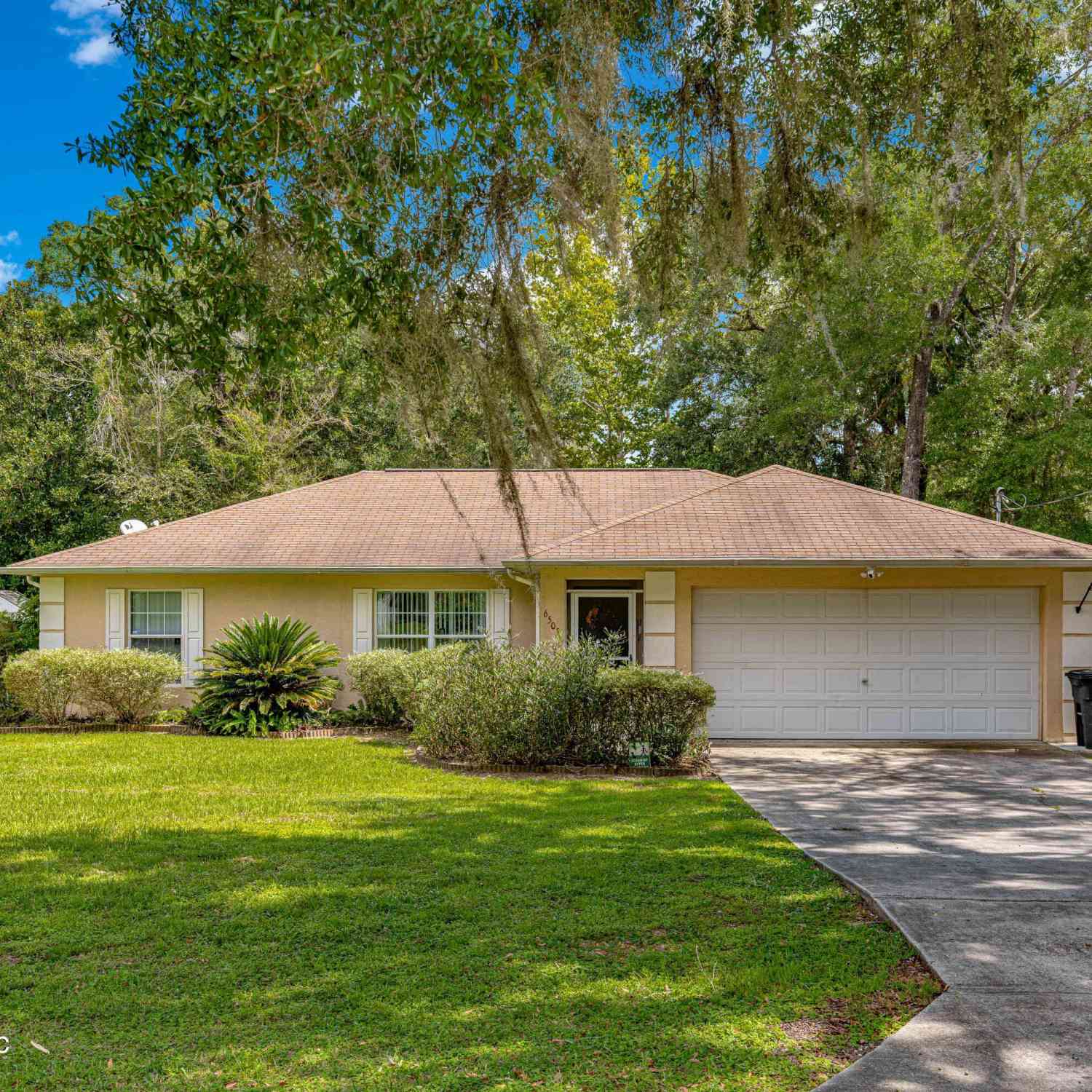 Homes For Sale - 6505 NW 61st Avenue<br/> Ocala, FL 34482