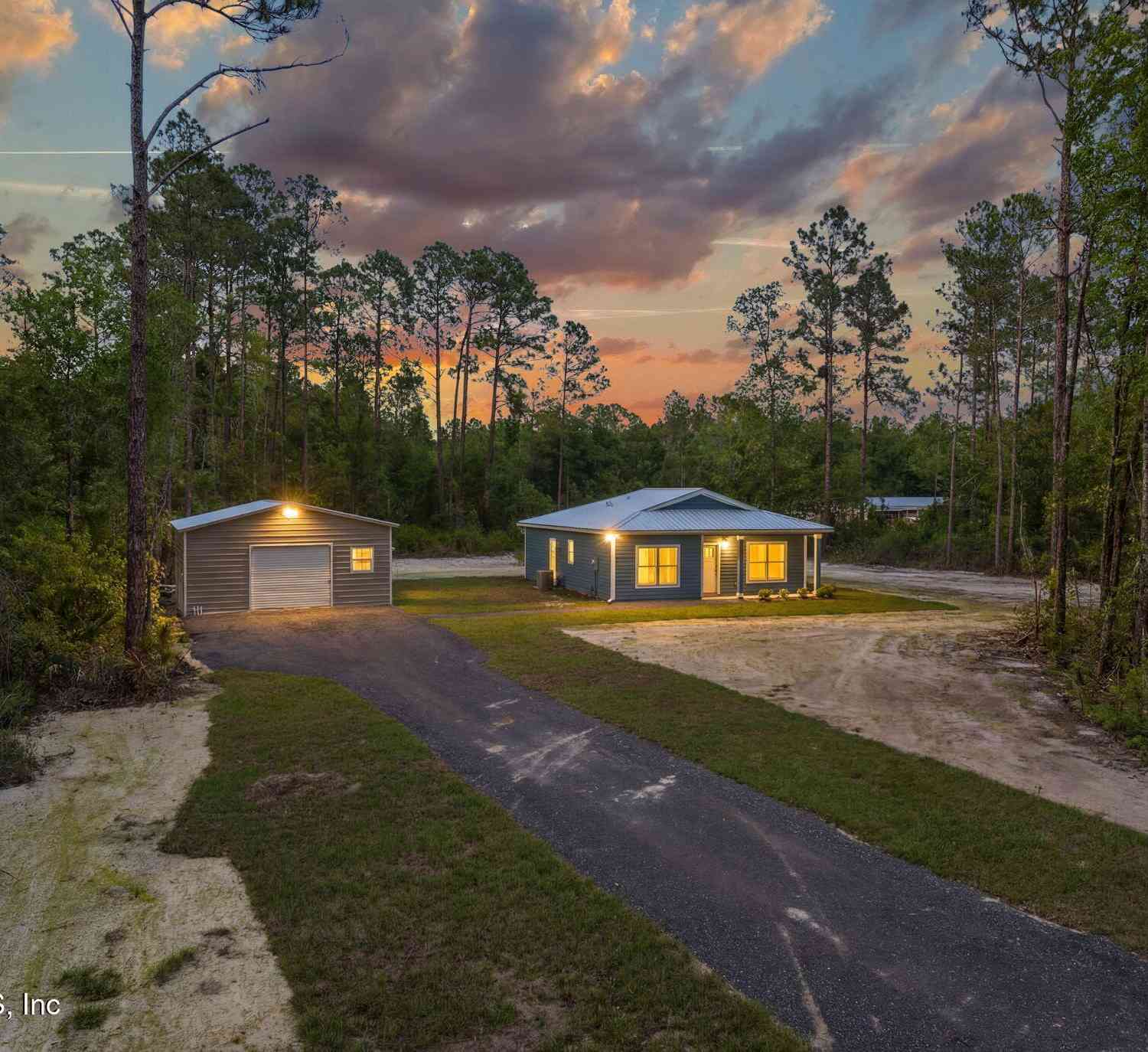 Homes For Sale - 9640 Pocklington Avenue<br/> Hastings, FL 32145