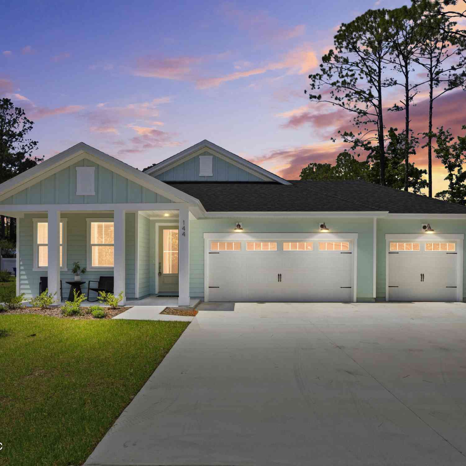 Homes For Sale - 144 Point Pleasant Drive<br/> Palm Coast, FL 32164