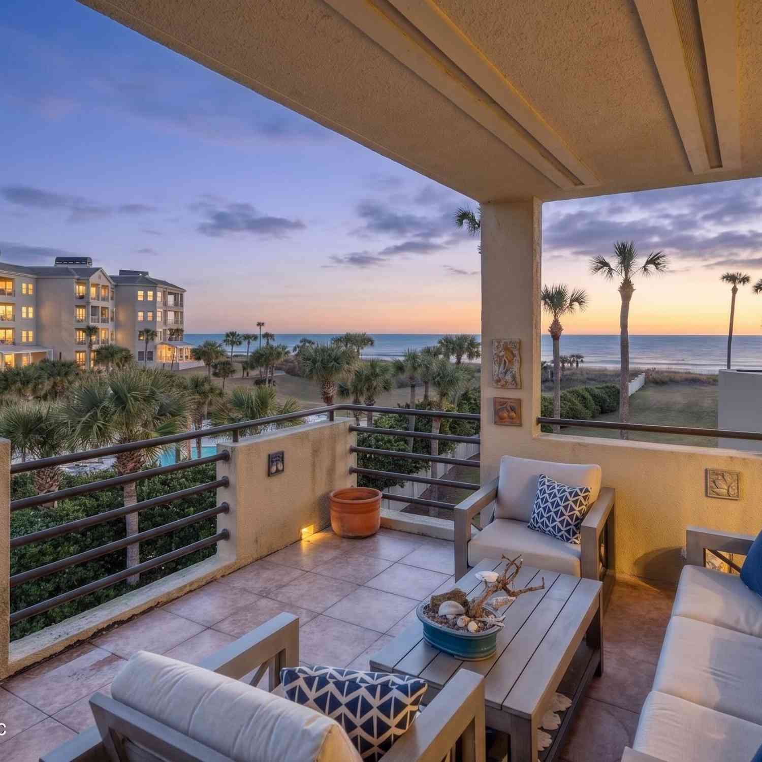 Condo For Sale - 822 Spinnakers Reach Drive<br/> Ponte Vedra Beach, FL 32082