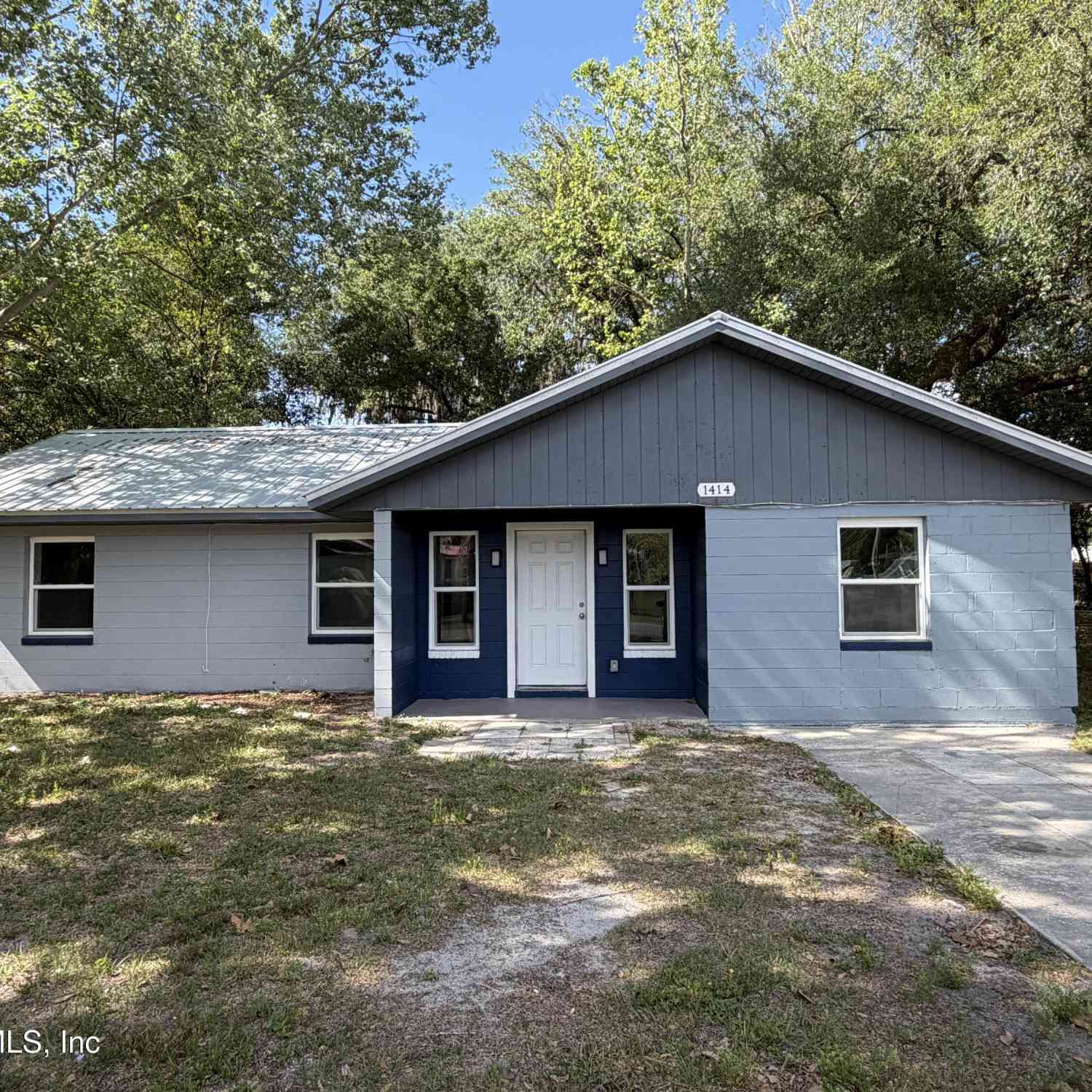 Homes For Sale - 1414 Roselle Avenue<br/> Palatka, FL 32177