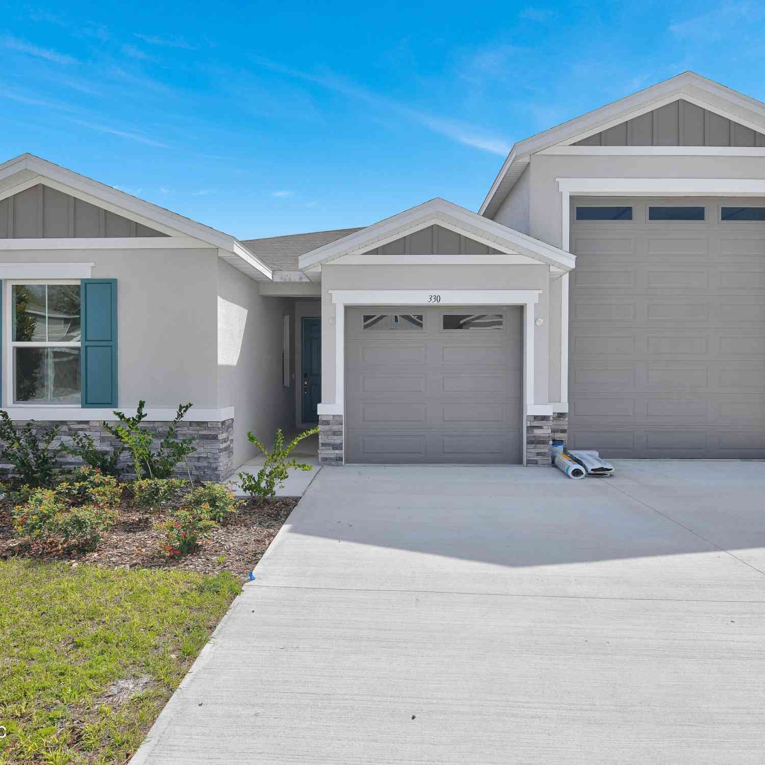 Homes For Sale - 330 Alexandrite Street<br/> DeLand, FL 32720