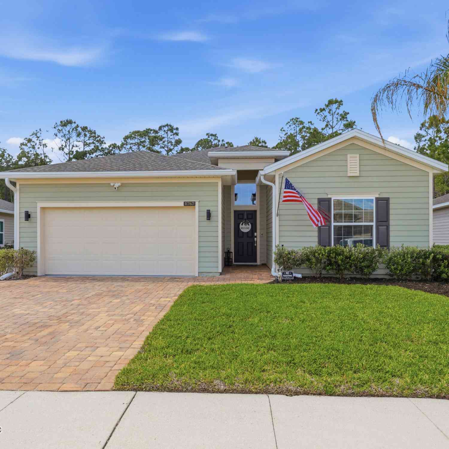 Homes For Sale - 1767 Amberly Drive<br/> Middleburg, FL 32068