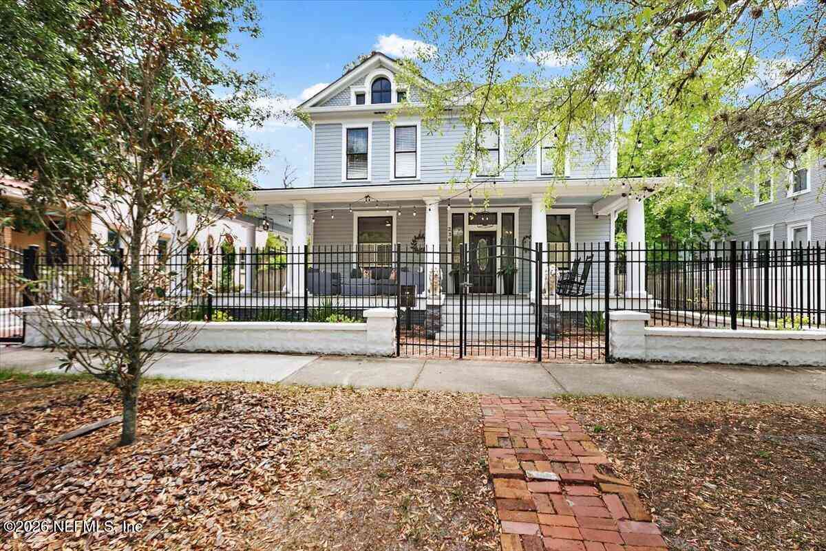 Homes For Sale - 236 W 6th Street<br/> Jacksonville, FL 32206
