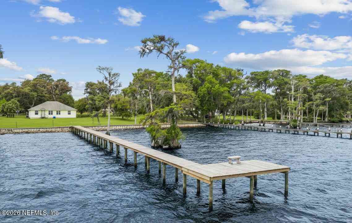 Homes For Sale - 102 Sandra Lane<br/> Putnam County, Crescent City, FL 32112