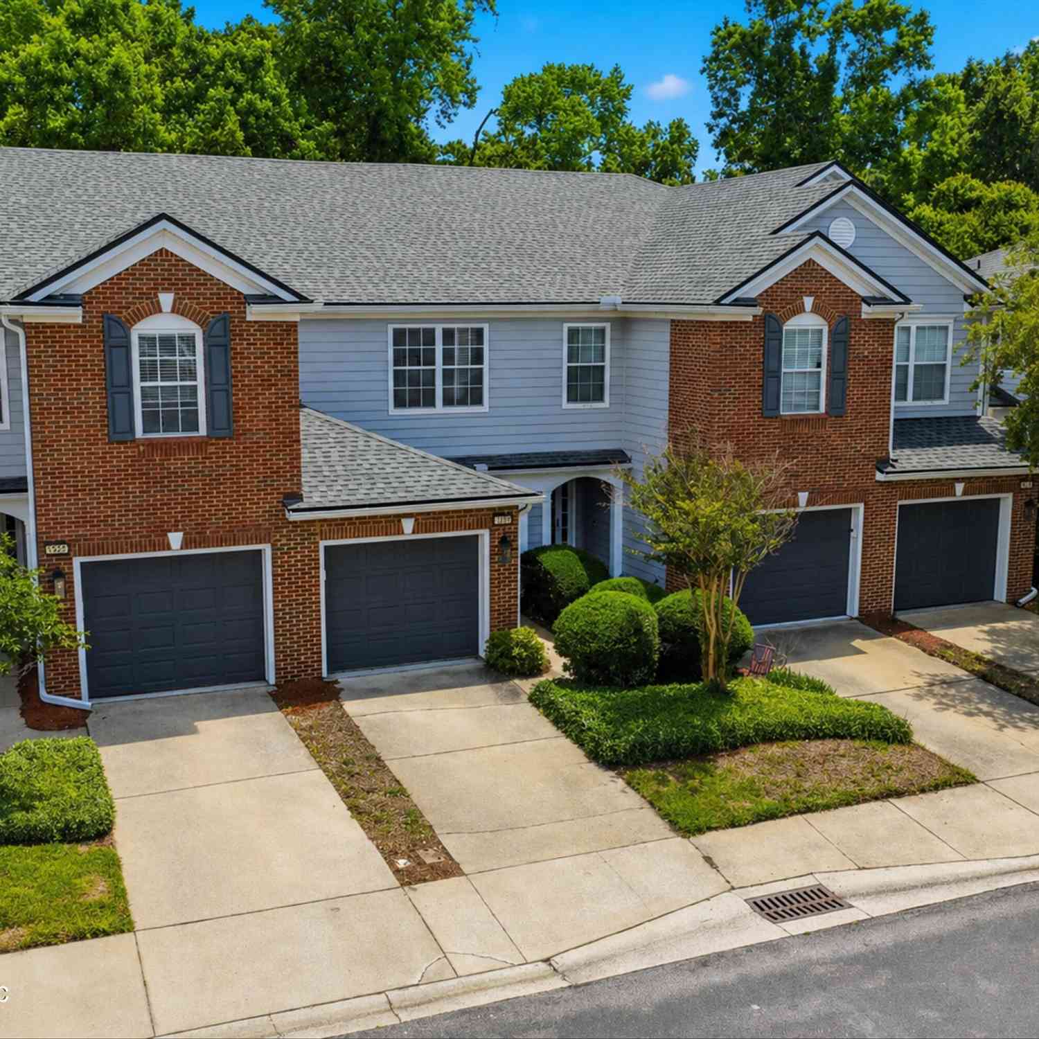 Townhouse For Sale - 13529 Stone Pond Drive<br/> Jacksonville, FL 32224