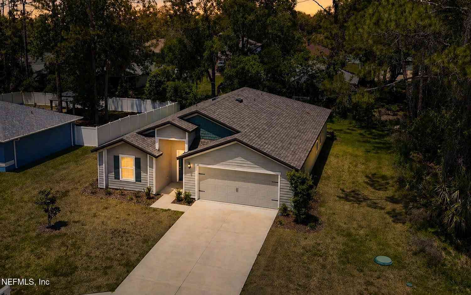 Homes For Sale - 33 Pineapple Drive<br/> Palm Coast, FL 32164