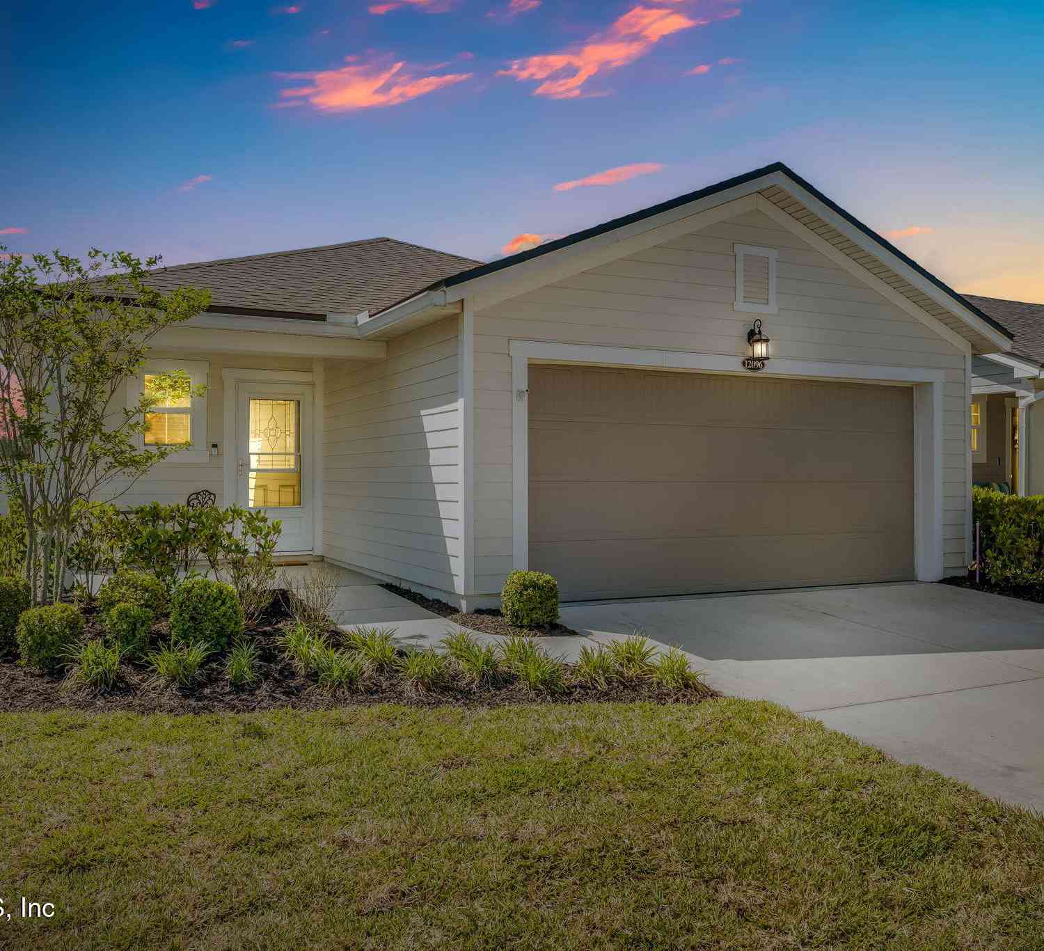 Homes For Sale - 12096 Elderbank Drive<br/> Jacksonville, FL 32256